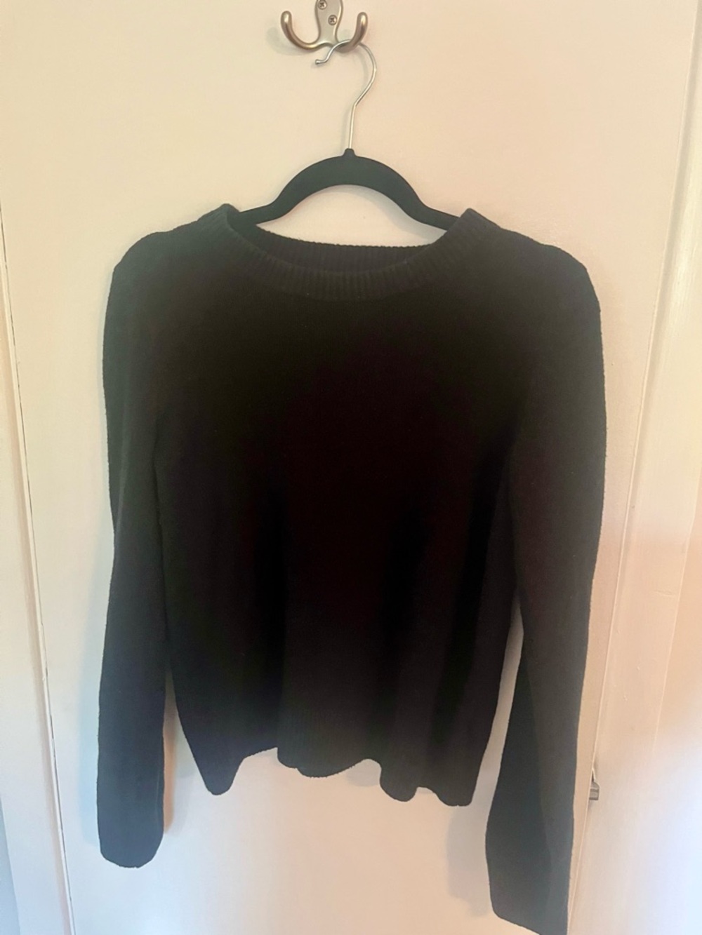 Gap Women’s Cashsoft Crew Neck Sweater Black Small